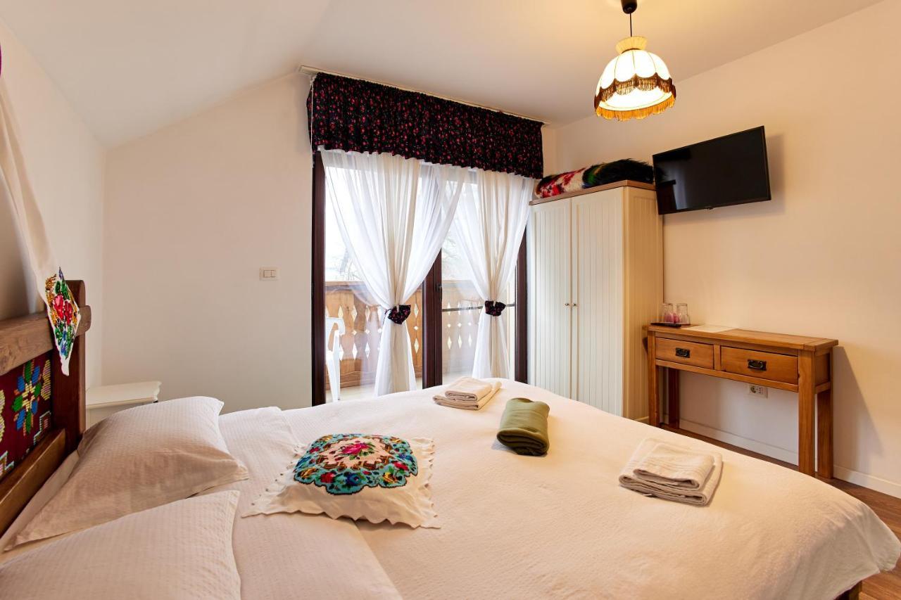 Gradina Lu' Ion "A Home Away From Home" (Adults Only) Vişeu de Sus Exterior foto