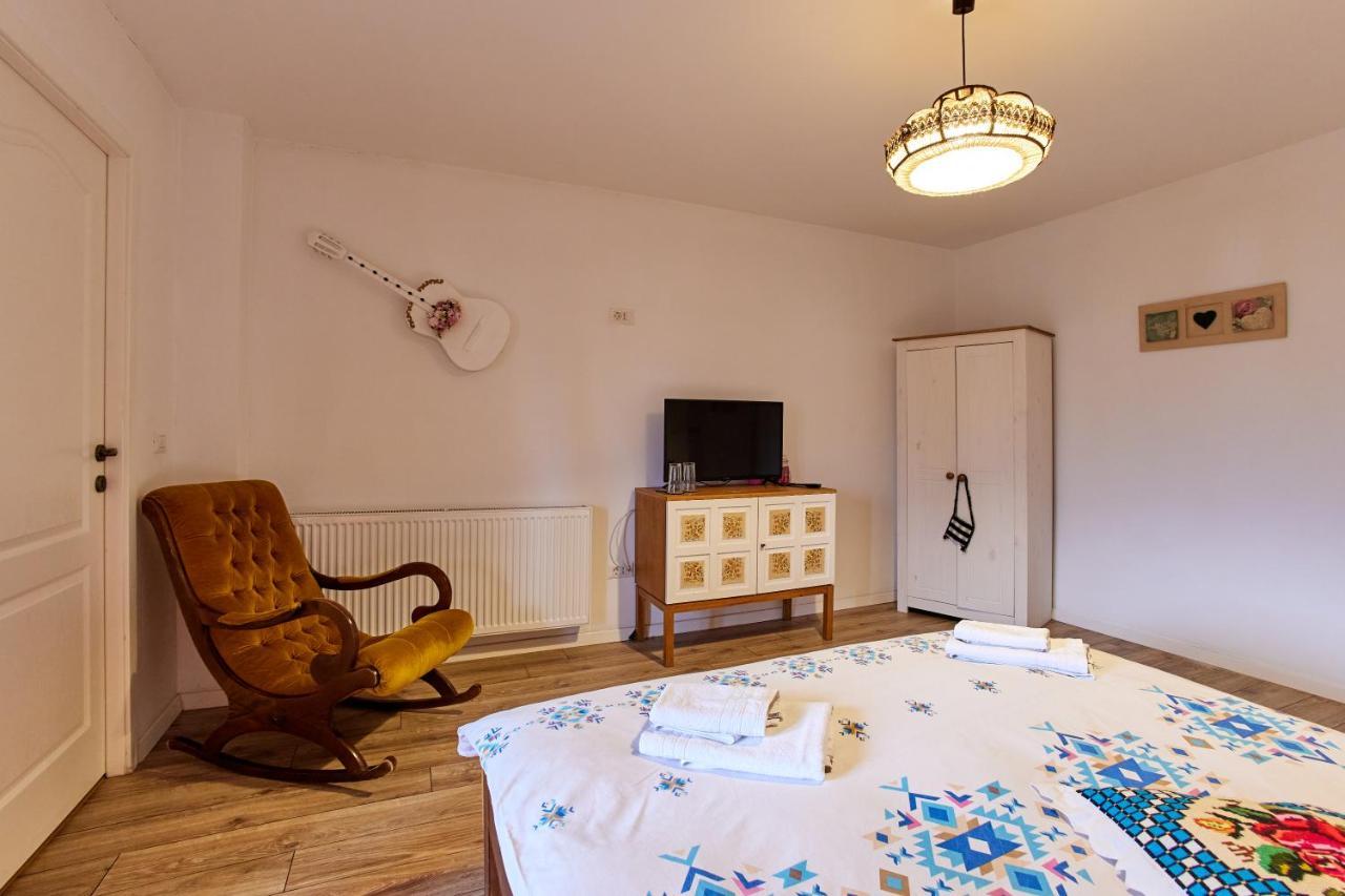 Gradina Lu' Ion "A Home Away From Home" (Adults Only) Vişeu de Sus Exterior foto